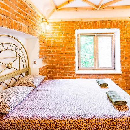 Nice Apartment Near Rynok Square Є Кондиціонер Світла Не Вимикали Lviv Luaran gambar