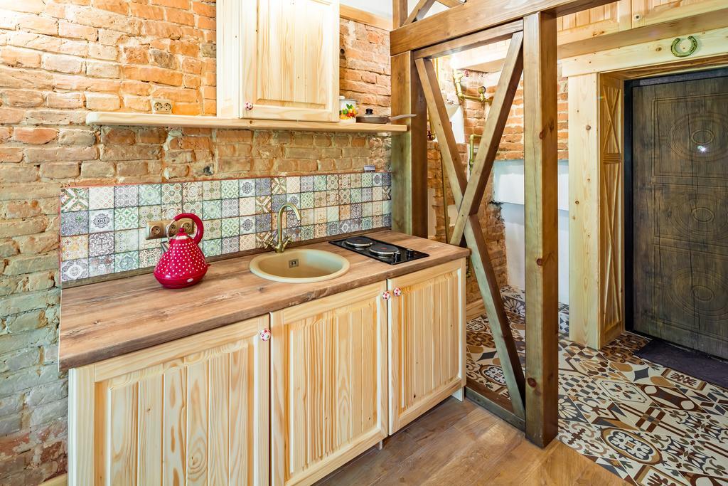 Nice Apartment Near Rynok Square Є Кондиціонер Світла Не Вимикали Lviv Luaran gambar